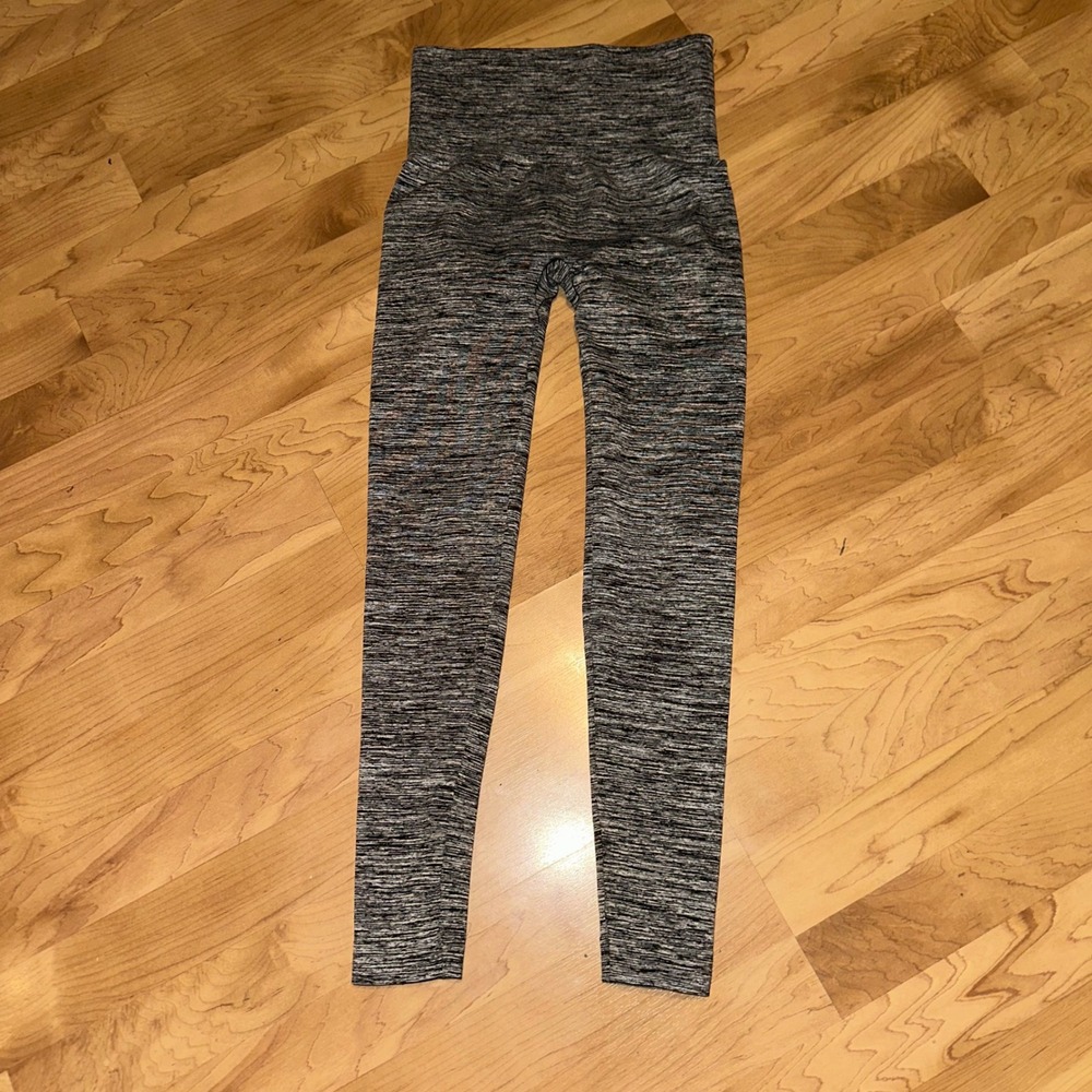 Assets‎ by Spanx High Waist Leggings Tummy Control Heathered Gray Small